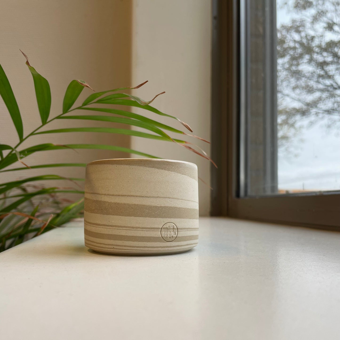 Marbled cup sand