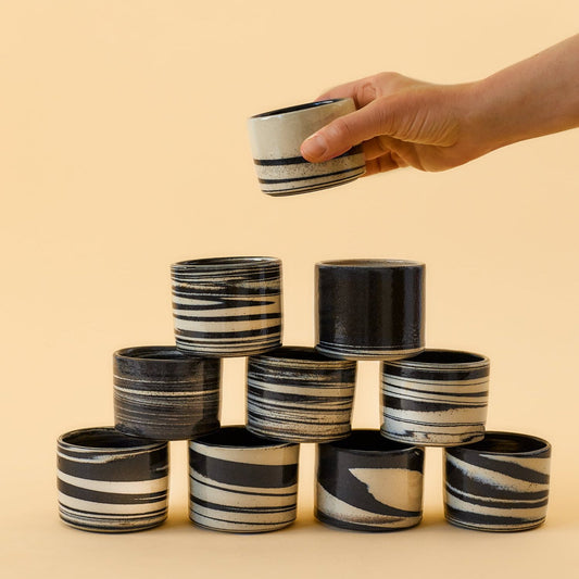 Marbled cup zwart wit glanzend