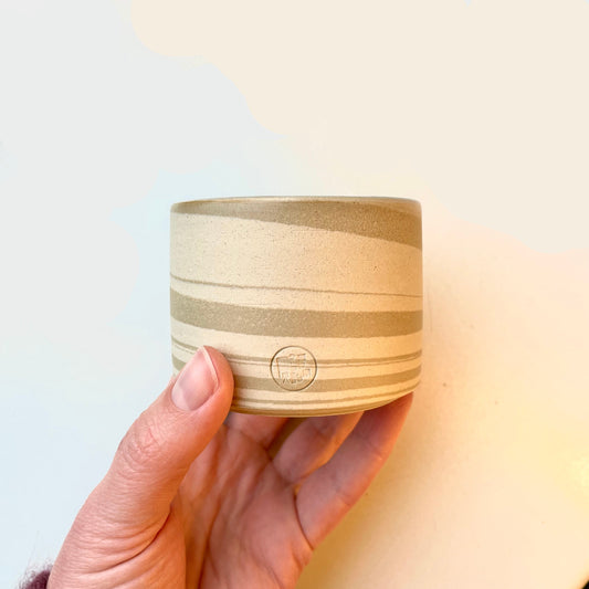 Marbled cup sand